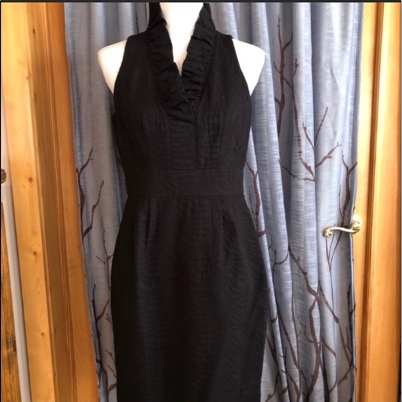 Taylor Dresses & Skirts - Taylor 8 black sleeveless dress.